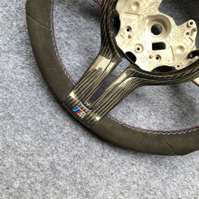 Load image into Gallery viewer, CZD Autoparts for BMW M1 M2 M3 M4 F80 F82 F83 carbon fiber steering wheel Round top and bottom