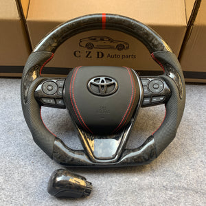 CZD Autoparts for Toyota 8th gen Camry se xse le xle 2018-2022 carbon fiber steering wheel airbag cover with toyota badge