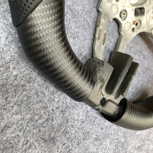 CZD Autoparts for BMW M1 M2 M3 M4 X5M X6M carbon fiber steering wheel matte black carbon fiber top and bottom