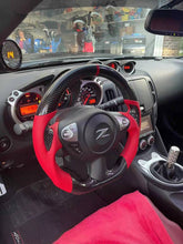 Load image into Gallery viewer, CZD Nissan 370Z Nismo/Juke/Z34 /Maxima/infiniti carbon fiber steering wheel