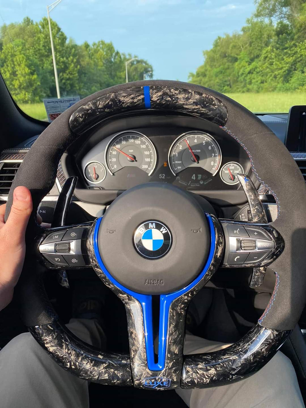 CZD- BMW F30/F31/F32/F34/F35/F20/F25/m1/m2/m3/m4 carbon fiber steering wheel