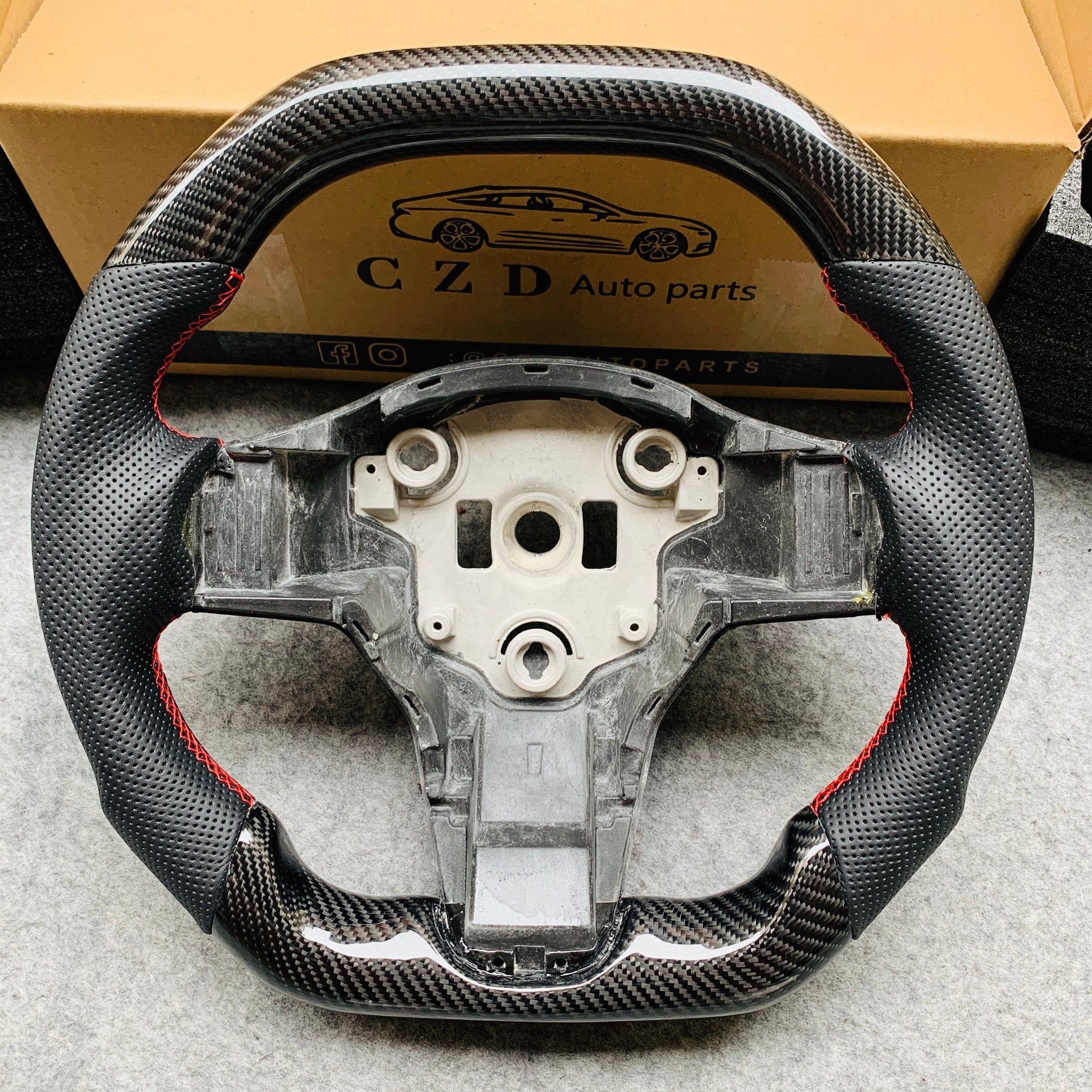 TESLA MODEL 3 - REAL CARBON FIBER YOKE Steering Wheel Heated