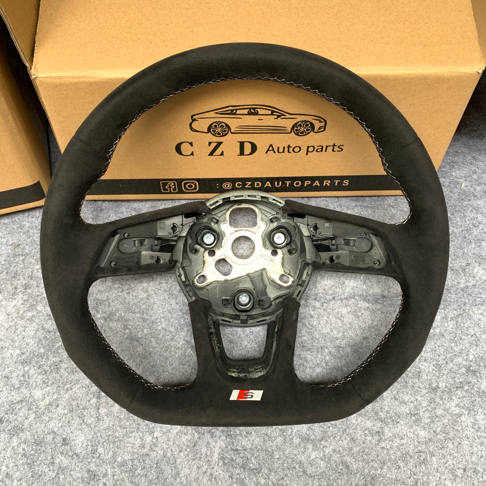 CZD Audi A4 B9 Avant steering wheel carbon fiber full Alcantara – CZD  Autoparts