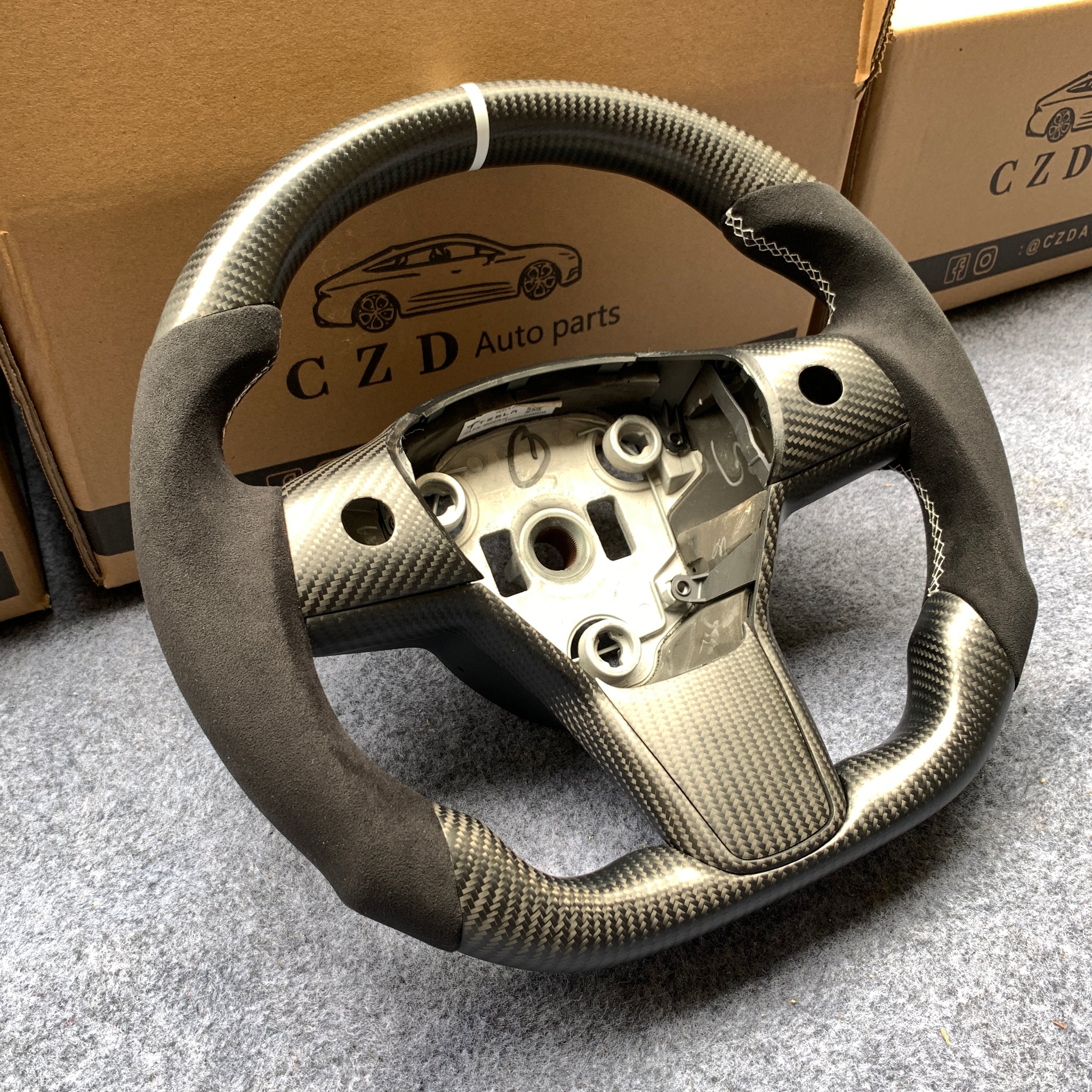 CZD Tesla model 3/model Y carbon fiber steering wheel with