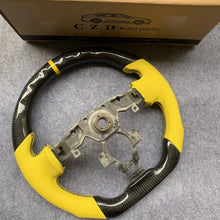 Load image into Gallery viewer, CZD Nissan 370Z/Juke/Z34 carbon fiber steering wheel